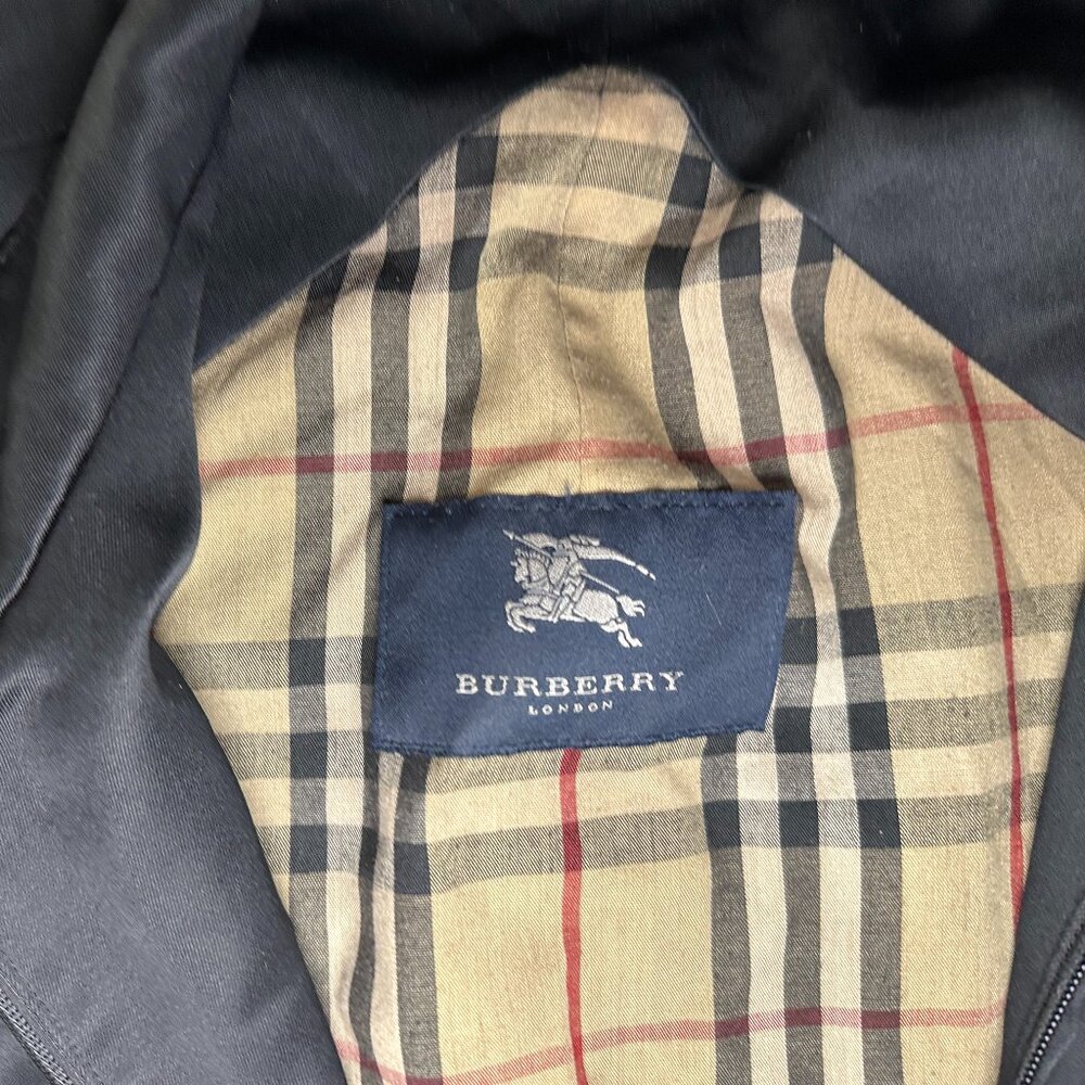 Burberry Nova Check Lined Bomber Jacket – Black Medium 8.5/10 Condition - Picture 6 of 12